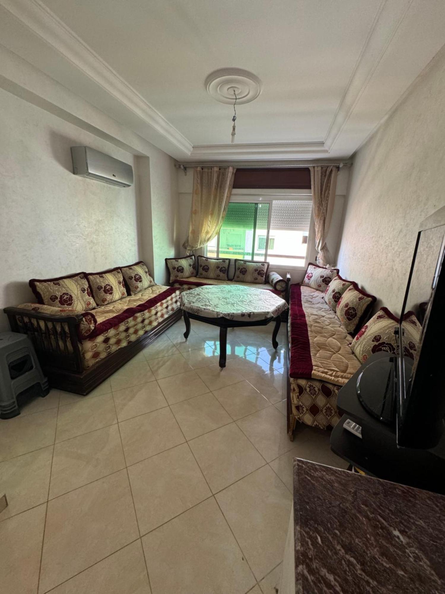 Apartment Avec La Piscine A Tangier